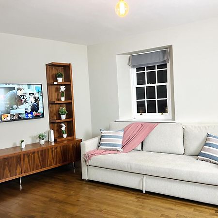 Lovely Spacious Apartment At Temple Bar Dublin Exterior photo