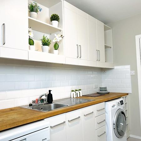 Lovely Spacious Apartment At Temple Bar Dublin Exterior photo